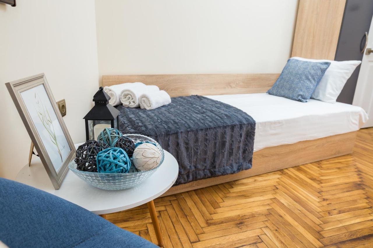 Apartment Zdravets, In The Heart Of The Old City Veliko Tarnovo Exterior foto