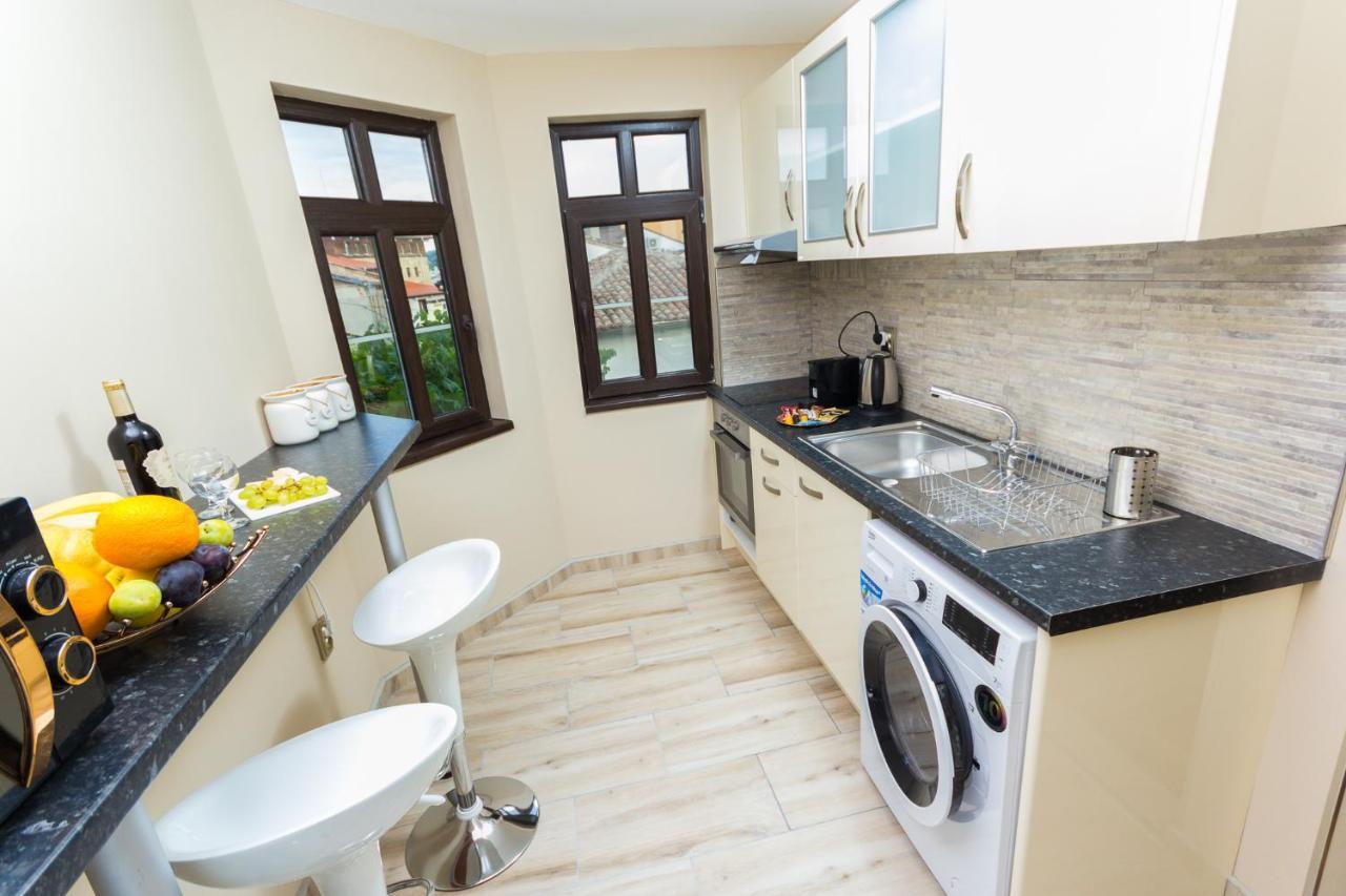 Apartment Zdravets, In The Heart Of The Old City Veliko Tarnovo Exterior foto